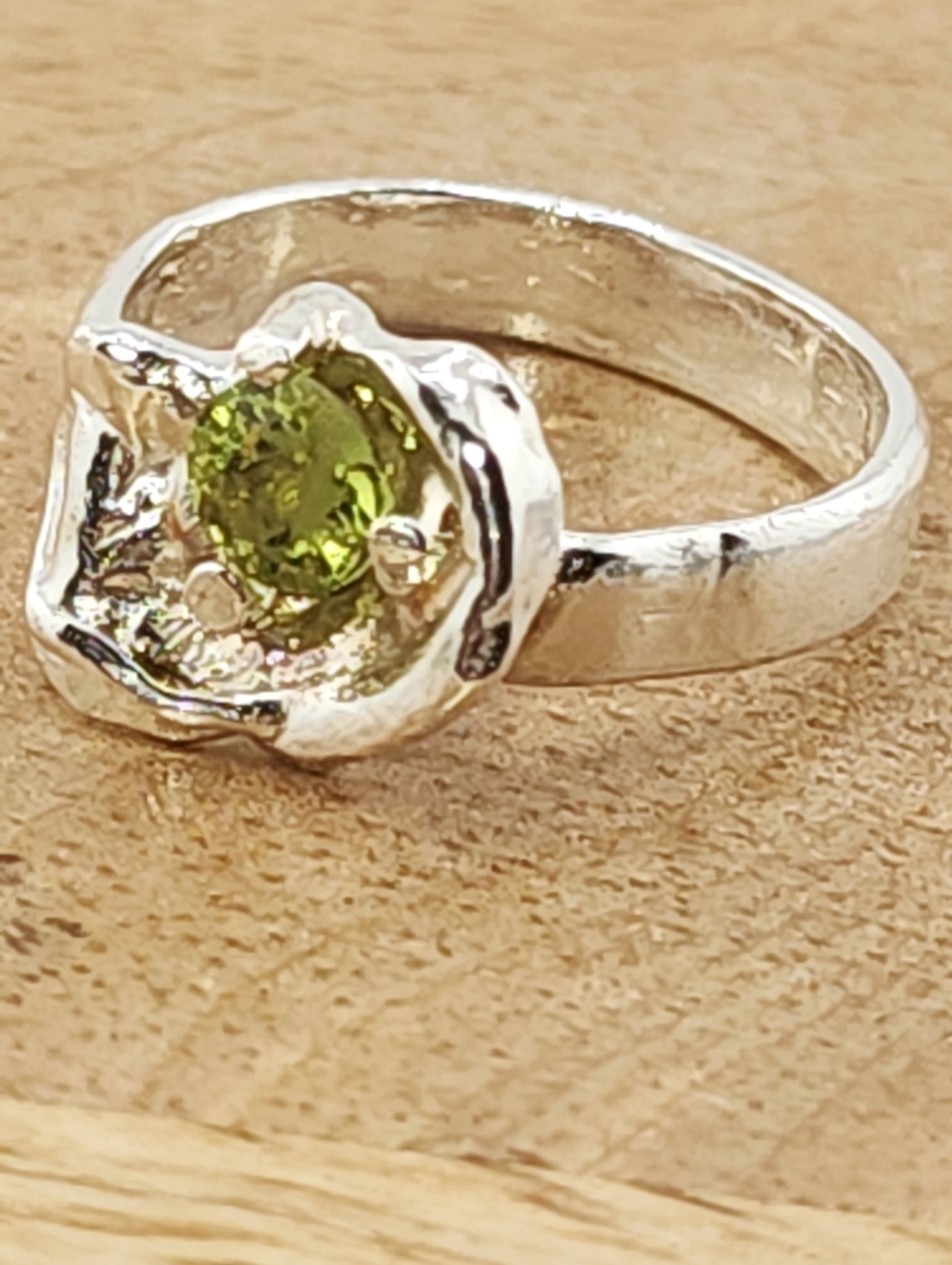 PERIDOT CRYSTAL ORGANIC RING HANDMADE IN STERLING SILVER SIZE 7 - Picture 8 of 13